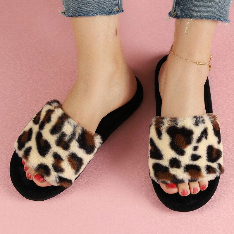 Zapatillas de piel con estampa - Fluffy Fur Slipper reseña y precio
